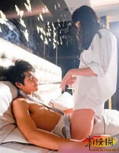 女星床戏假戏真做很卖力 镜头前豪放很享受