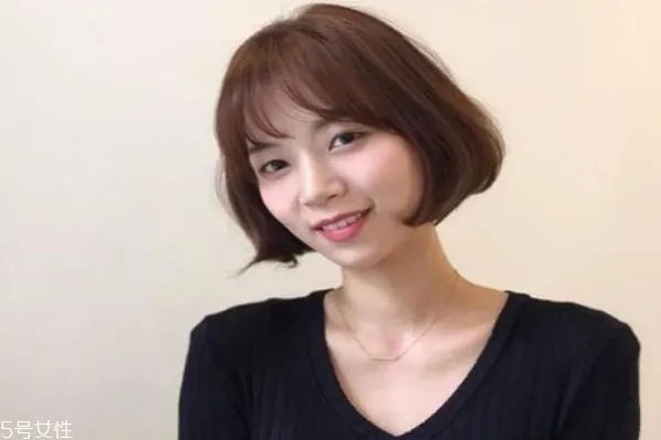 今年最流行的发型图片短发烫发 纹理烫短发图片女