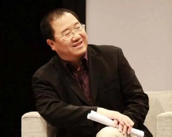 英达与宋丹丹离婚后不久,就娶了梁欢,坦言自己三婚被骗,真的吗?