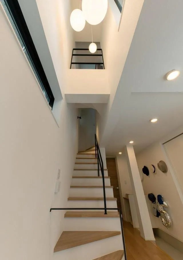 日本普通民居曝光：35㎡的3层别墅，简单却超人性！