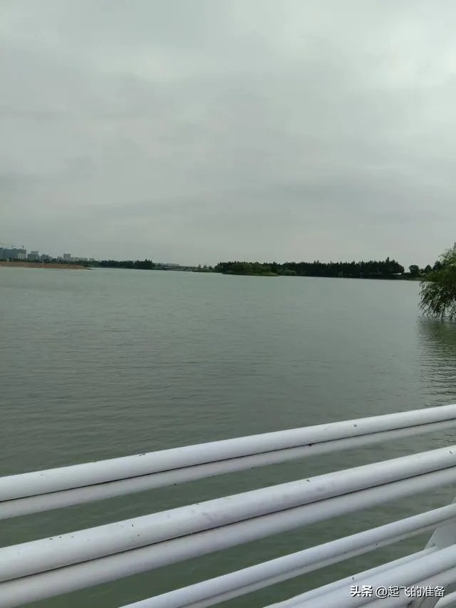 谁有好看的海景图片？拿出来共享吧？