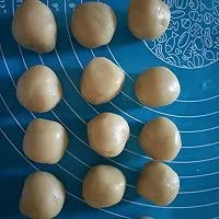 超简单的广式月饼的做法步骤图，怎么做好吃