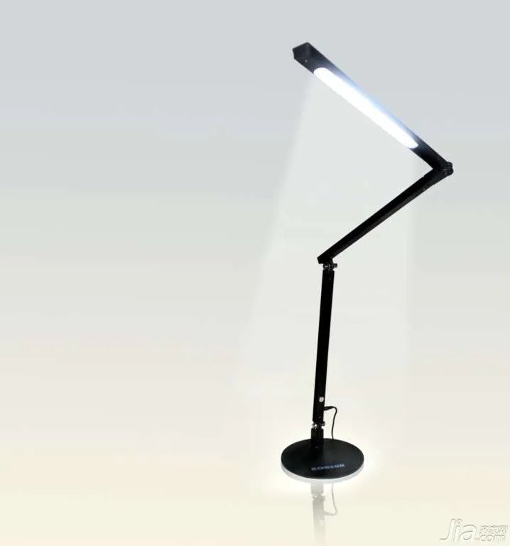 LED台灯真的利于视力吗？