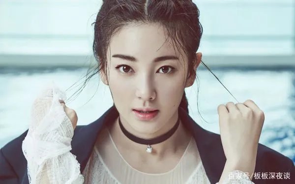 张雨绮退出恋综的录制，据说是为了男友李柄熹，你看好他们的恋情吗？