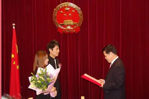 婚姻登记处周末上班吗 民政局的上班时间是什么时候