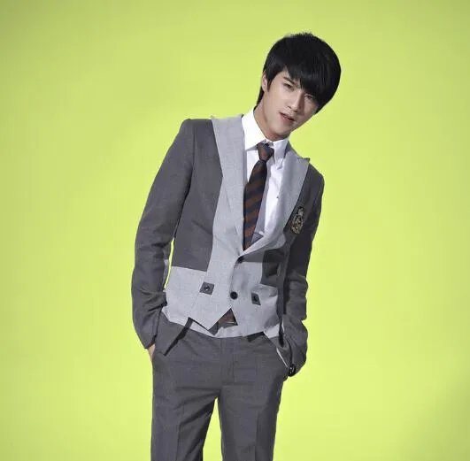 落跑甜心姜潮图片欣赏 观看席城《小时代》成熟蜕变