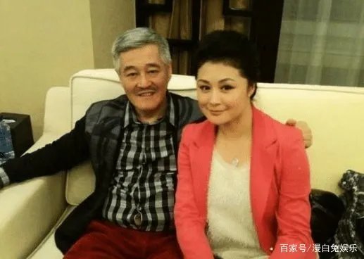 马丽娟出席于月仙追悼会，为什么赵本山没有去？
