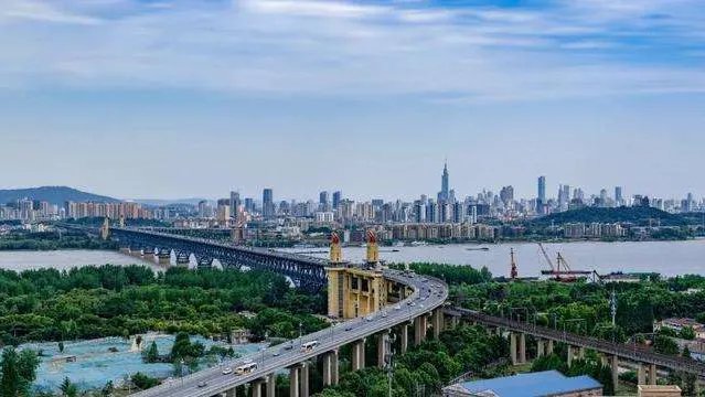 石头城是哪个城市