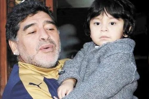 马拉多纳生前最后的音频发给了前妻男友，这说明了什么？