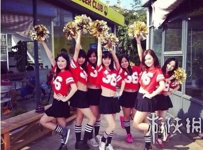 北大强制女学生跳短裙操 容易走光羞耻度爆表！