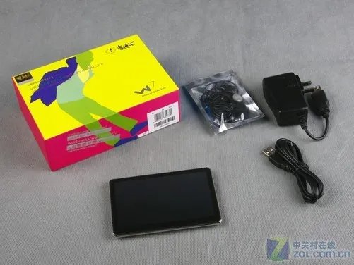 4.8吋电容触屏+Android系统 蓝魔W7评测