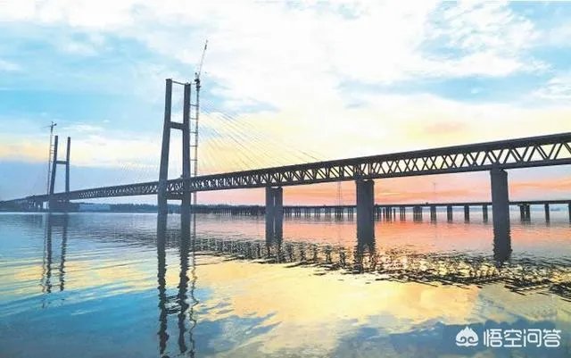 宜昌和荆州哪个长江大桥多？为什么？