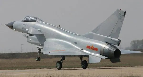 中国第四代战斗机叫什么名字?