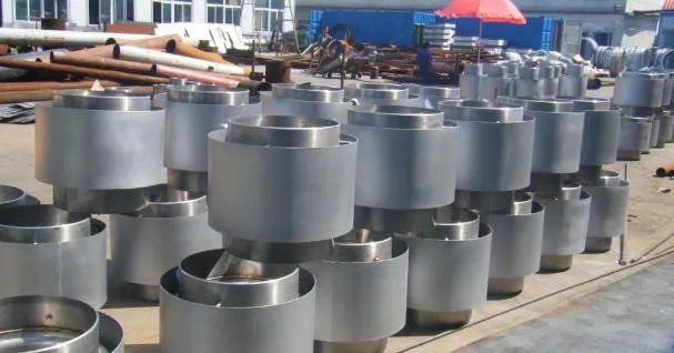 热力管道补偿器多远一个