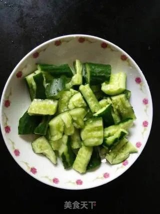 凉拌黄瓜
