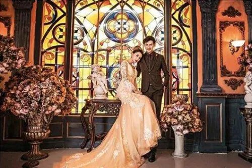 油画风格婚纱照欣赏 六种流行的婚纱照风格介绍