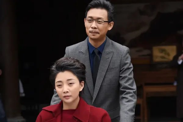 多次得奖的《鸡毛飞上天》为什么评价这么高?