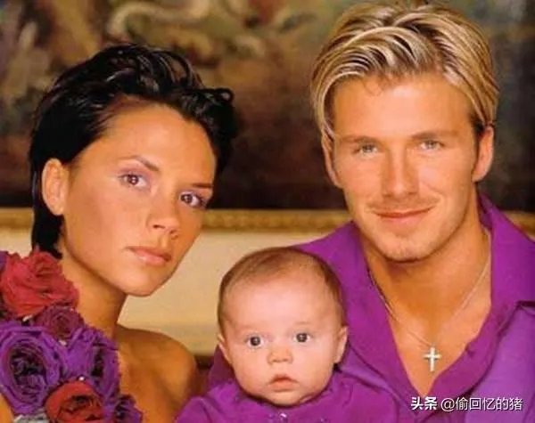 贝克汉姆和维多利亚当年是如何走在一起的？为啥很多球迷认为贝嫂毁了小贝的生涯？