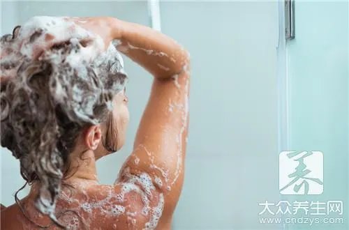 如何自制黑色染发剂