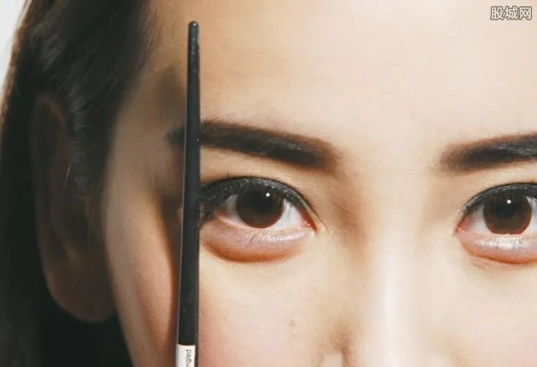 学化妆需要多少钱 一般学化妆总共要多少钱？