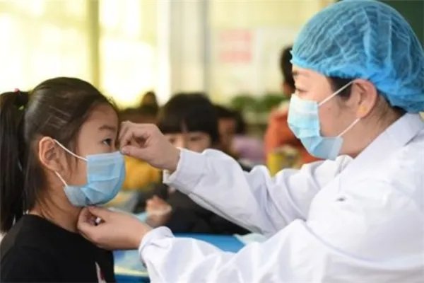 31省新增确诊14例，均为境外输入，如何加强境外输入的防控？