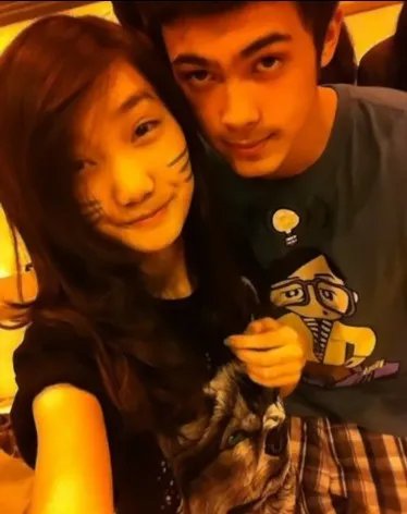 歌手韦唯的儿子 三个混血儿子外形帅气