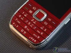 纤薄时尚侧滑键盘机 诺基亚E75降近百元