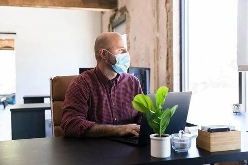 西班牙将试行四天工作制，你认为一周的工作日在多少天比较合适？