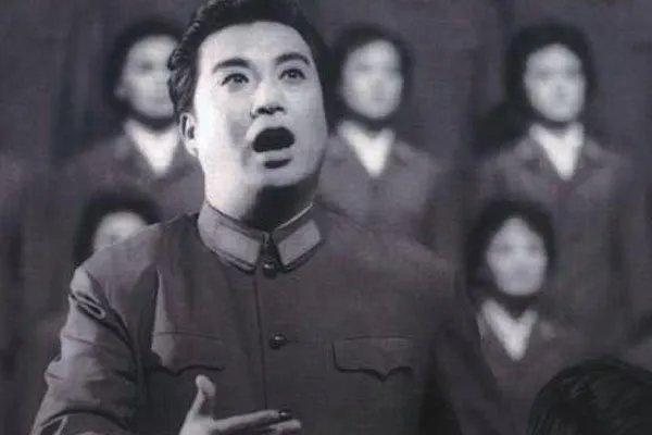 李双江和蒋英的故事 相差20岁应该是谣传