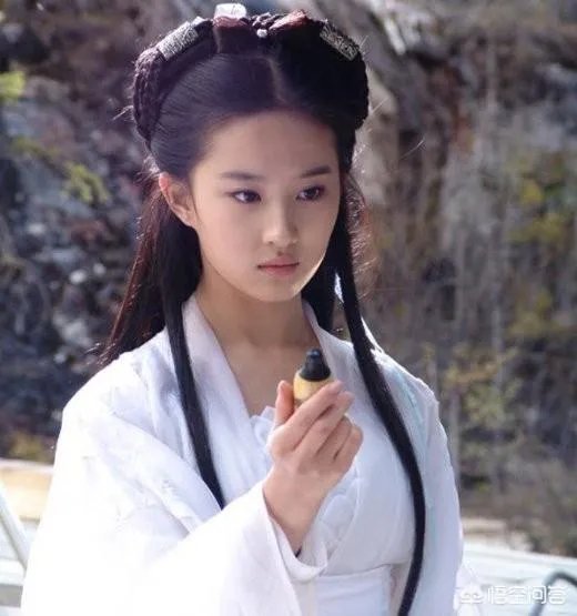 神雕侠侣版本那么多，为什么还是感觉李若彤版的小龙女最经典漂亮？