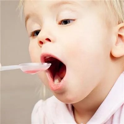 小孩鼻塞吃什么药