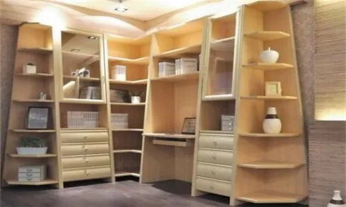 整体衣柜加盟需要什么 经营整体衣柜的三个要点