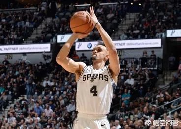 掘金勇士常规赛战绩仅相差3胜场，为何大家觉得快船出局伟大，而马刺出局老了呢？