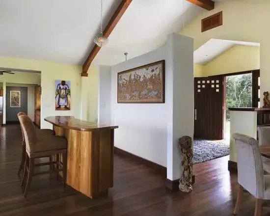 玄关柜做到顶好还是不好？