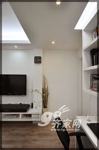 家居装修达人秀 42平超小老房变时尚窝