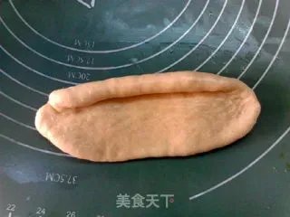 黄桃面包配法罗夫蛋奶冰激凌