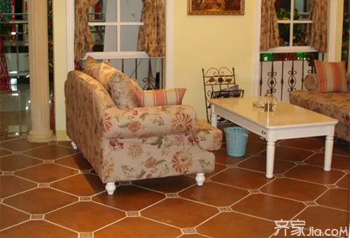客厅地面拼花装修效果图 欧式装修让空间高端大气上档次