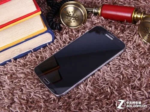 屏幕完胜iPhone5s Galaxy Mega 6.3促销