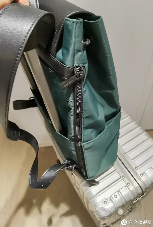 我的人肉开箱评测 篇十一：Huawei风范双肩包究竟怎么样