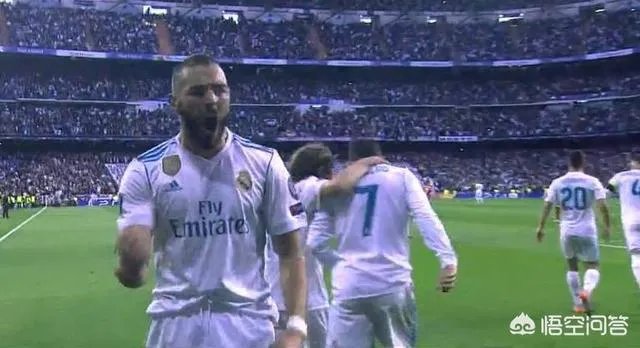 再次被皇马淘汰无缘欧冠决赛，拜仁的问题出在哪里？