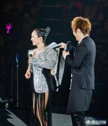 为什么蔡依林会和五月天阿信传绯闻？你觉得他们般配吗？