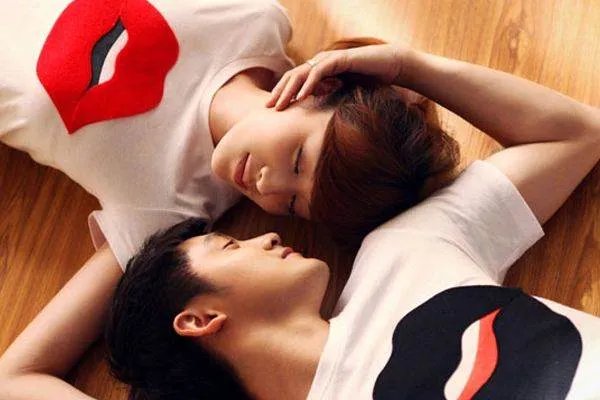 炉石传奇情侣安德罗妮板娘离婚，除了工作还有什么其他原因吗？