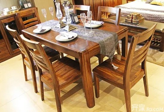 实木餐桌餐椅要这样来选