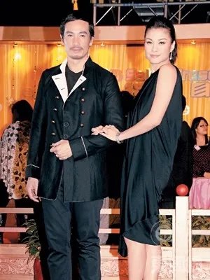 廖碧儿宣布和谁分手？