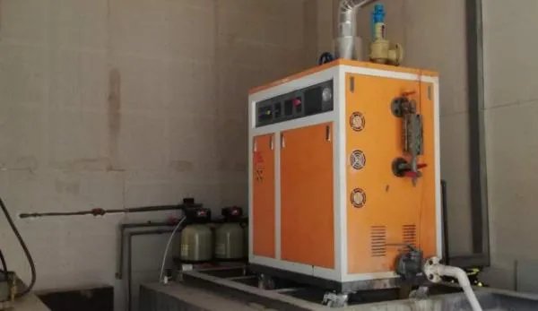 全自动电热蒸汽发生器操作时应该注意些什么?