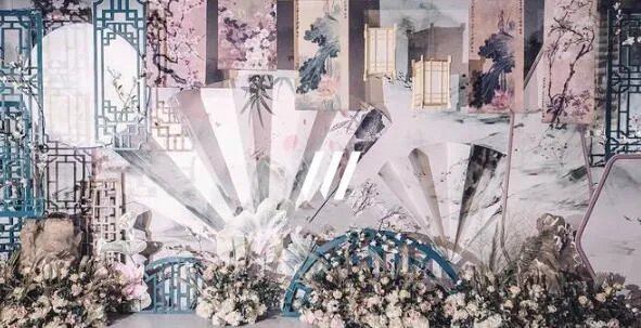 时尚婚礼装扮是什么样的 自己布置婚礼会场攻略是什么