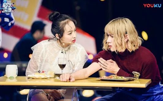 是谁逼得好脾气的何炅发飙？