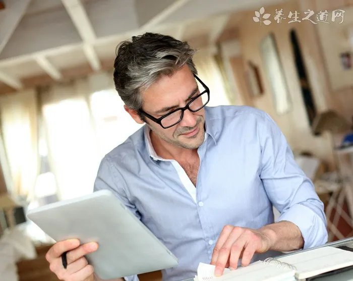 施华洛世奇项链掉色怎么办 要及时补救