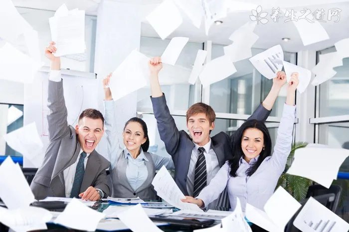 逆行逼迫司机下跪 车辆逆行怎么处罚