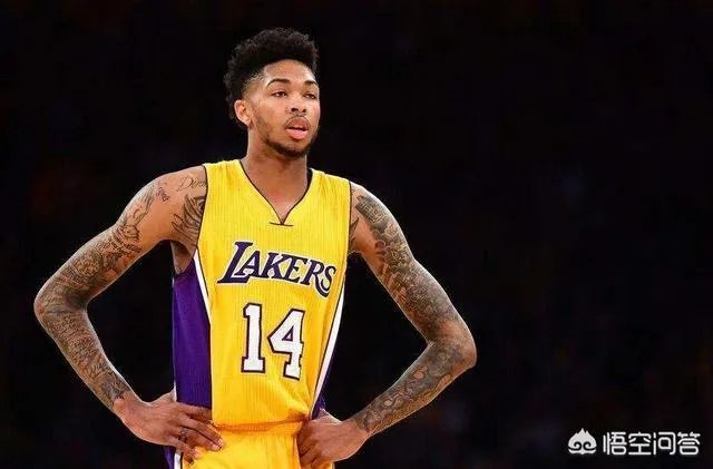 英格拉姆在对阵雄鹿的比赛中20投13中，轰下31分，英格拉姆是否已经开始兑现天赋？